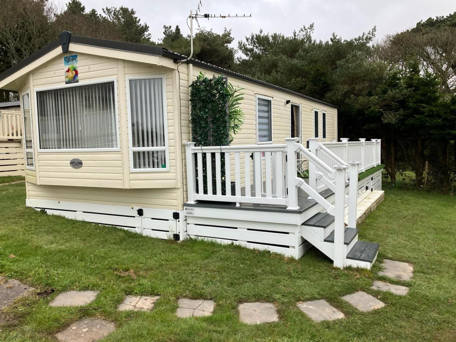 Seabreeze, Utopia, Walking Distance To Beach, 5 Star Shorefield Country Park, Milford On Sea, Shorefield Road, So41 0Lh, United Kingdom Exterior foto